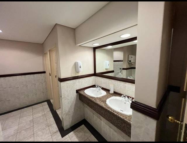 BUSINESS PROPERTY TO RENT IN NEWTON PARK